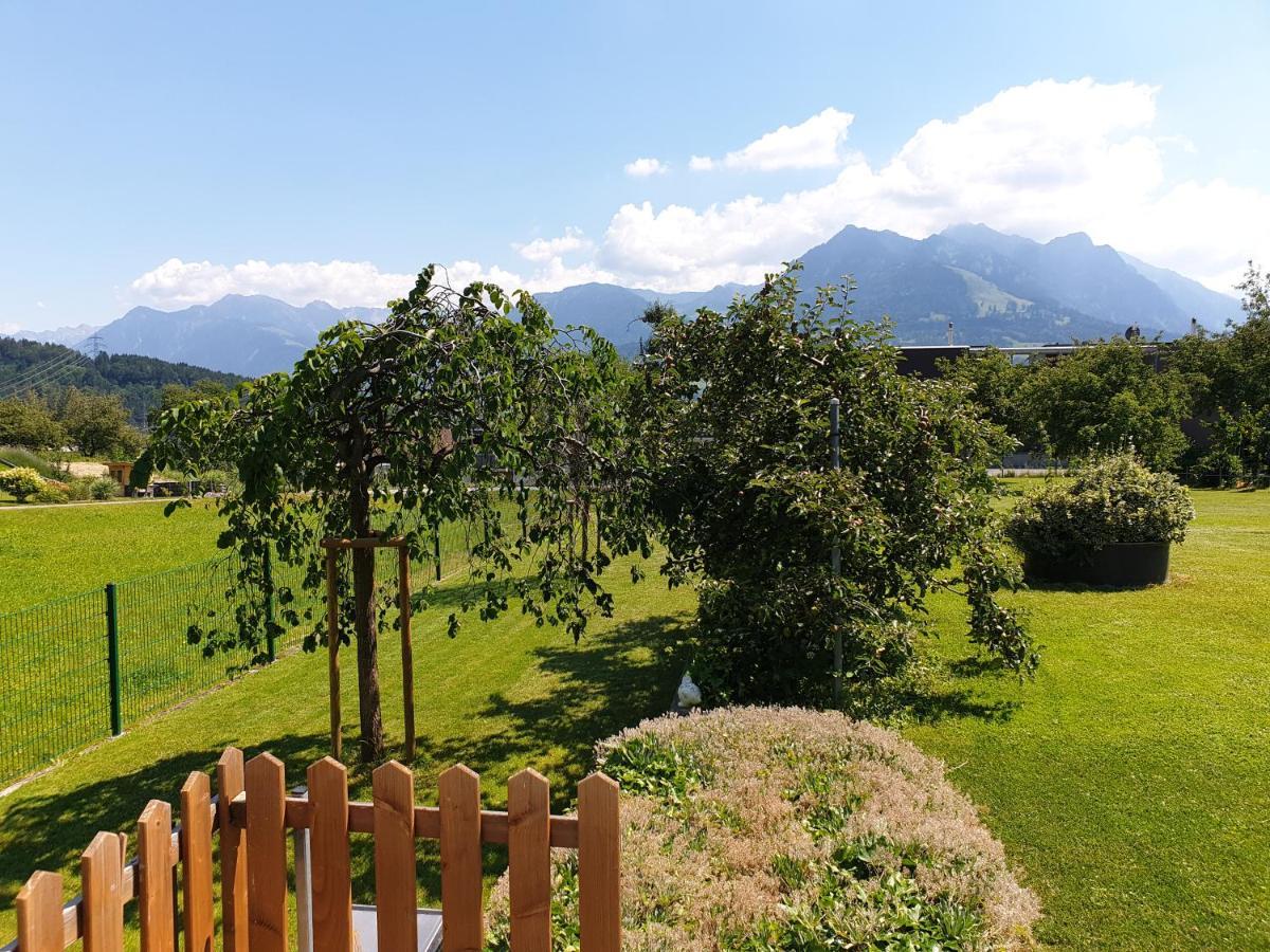 Ferienwohnung Metzler - Blick Auf Die Berge Göfis Exteriör bild