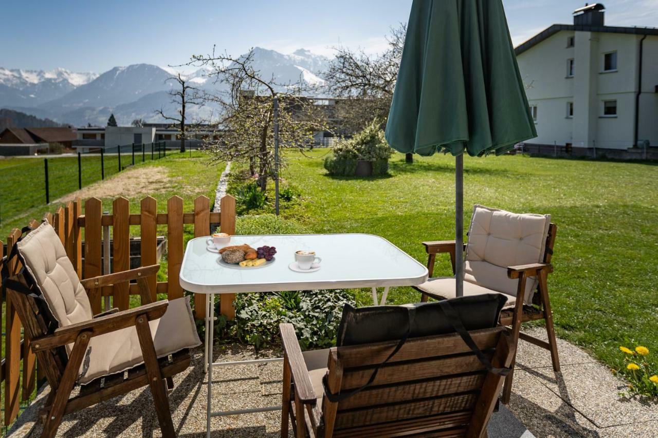 Ferienwohnung Metzler - Blick Auf Die Berge Göfis Exteriör bild